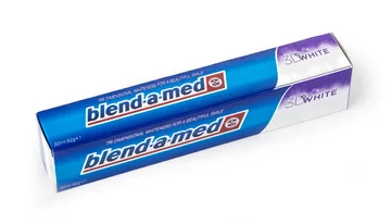 Blend-a-med to pasta do zębów produkowana przez: