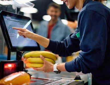 Miniatura: Fala zwolnień w dużej sieci supermarketów...