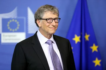 Bill Gates, jeden z najbardziej znanych ludzi świata, zasłynął z kierowania firmą: