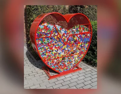 Miniatura: Koniec ze zbiórkami plastikowych nakrętek....