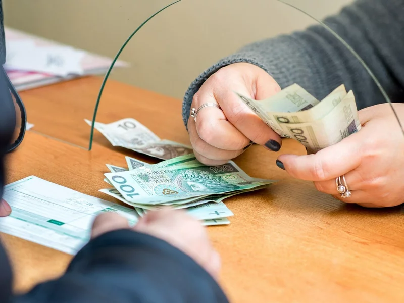 Ranking lokat na miesiąc. Takiej stawki ze świecą szukać