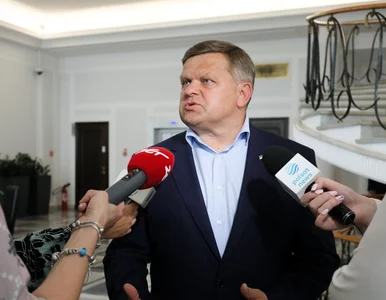 Miniatura: 10 zł dziennie na przeżycie? Wiceminister:...