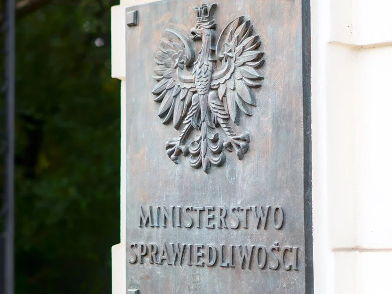 UODO zakończył wieloletnie postępowanie. Jest 100 tys. zł kary dla ministra
