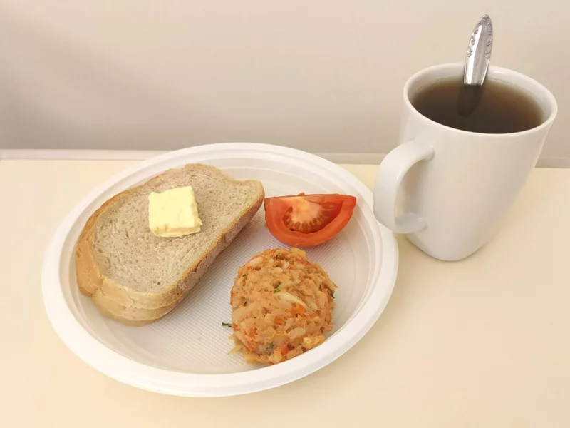 Oszczędności na talerzu. Szpitale biją na alarm