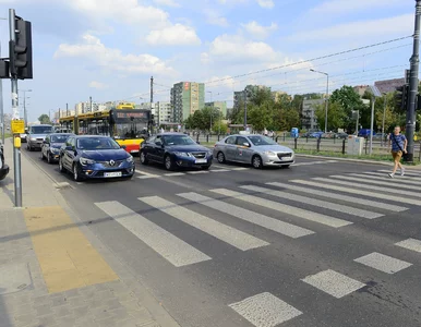 Miniatura: Rząd chce zadbać o bezpieczne drogi. Co...