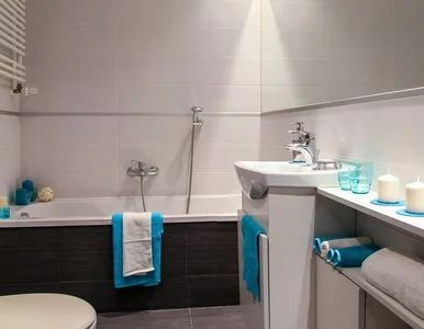 Miniatura: Co ma remont łazienki do naruszenia...