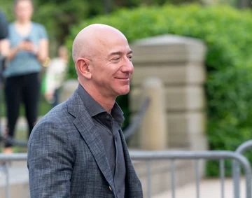 Jeff Bezos, najbogatszy człowiek świata prowadzi m.in.: