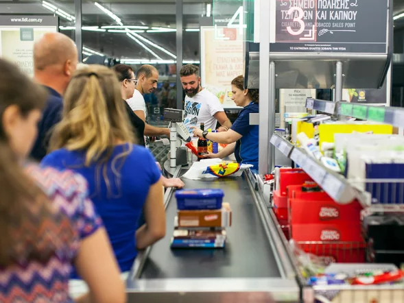 Miniatura: Pracownicy popularnej sieci handlowej...