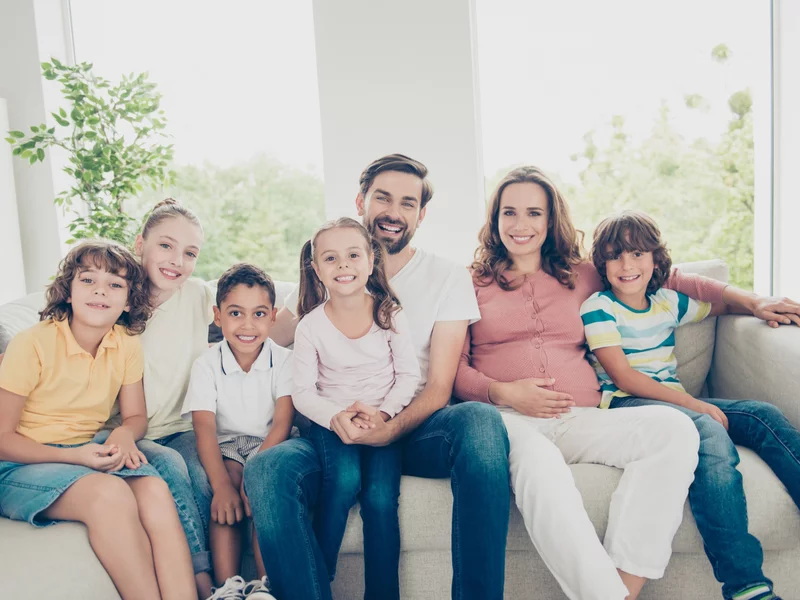 Karta Dużej Rodziny z nowymi korzyściami. Rodzice mogą sporo zyskać