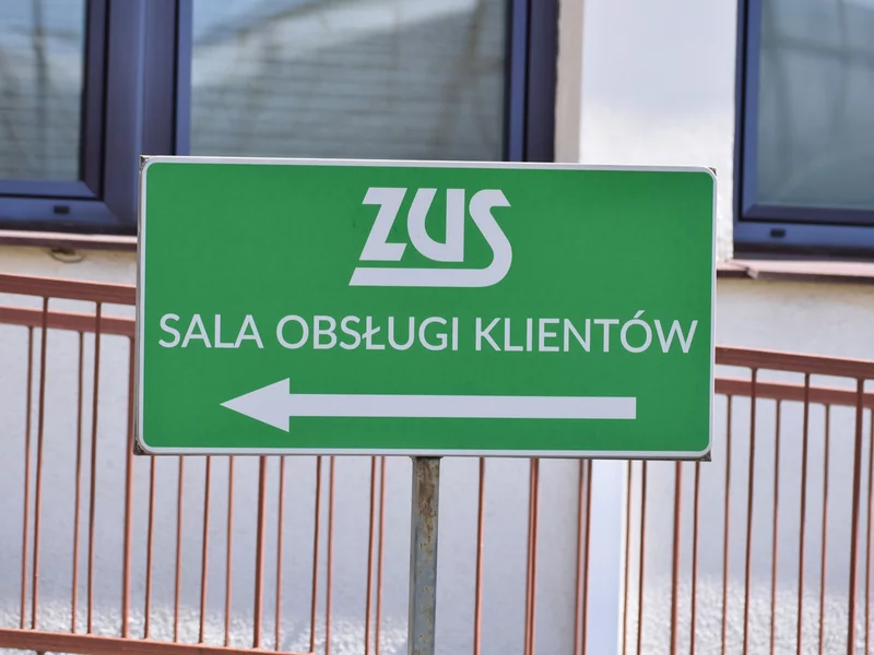 Seniorzy mogą dostać wyższe świadczenie. Wystarczy odnaleźć stare dokumenty