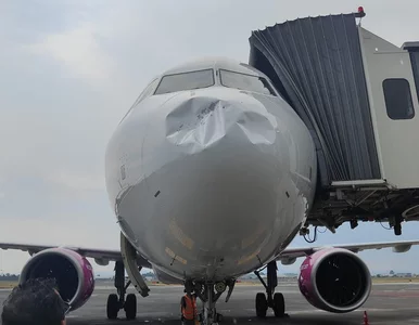 Miniatura: Samolot Wizz Air zderzył się z chmurą...