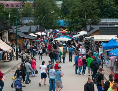 Miniatura: Majówka na kredyt. Biorą pożyczki, by...