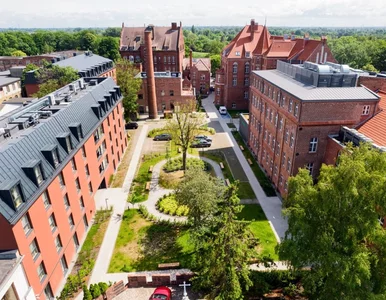 Miniatura: ARCHE Dwór Uphagena Gdańsk – biznes z...