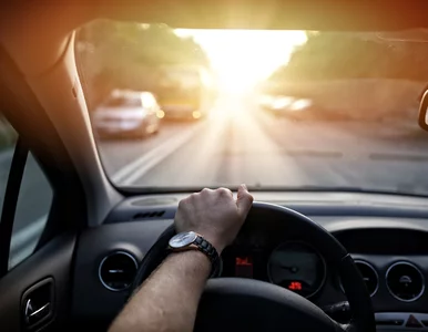 Miniatura: UOKiK: Działalność firmy Uber nie wymaga...
