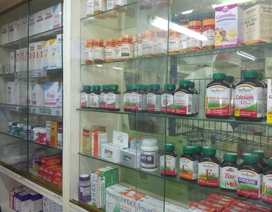 Miniatura: Wojna aptekarzy. Aplikacja zbierała z...