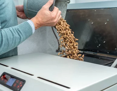 Miniatura: Tańszy niż pellet i grzeje, aż miło....
