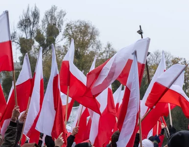 Miniatura: Praca w trakcie majówki. Komu należy się...
